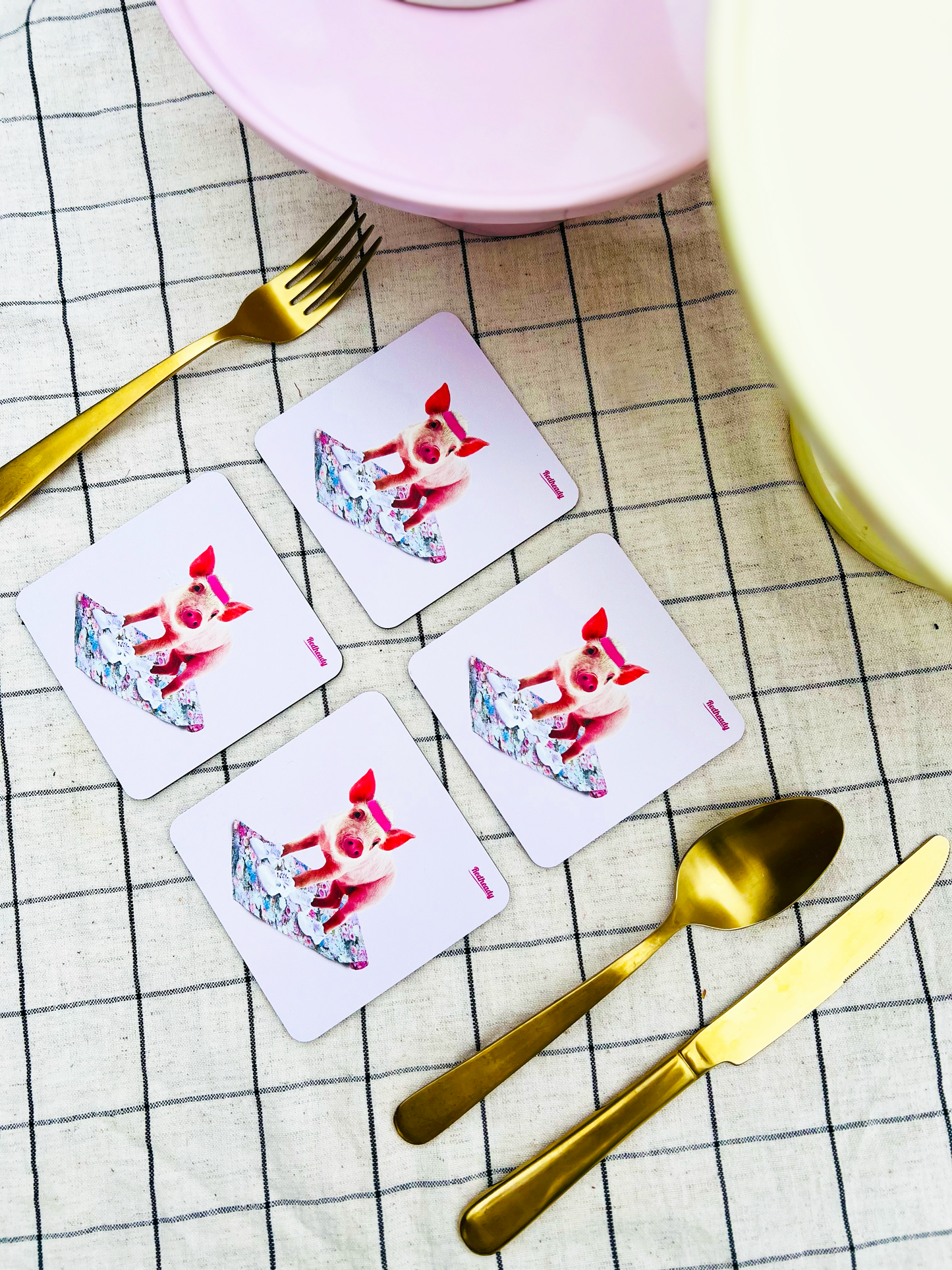 Coasters fit piggy