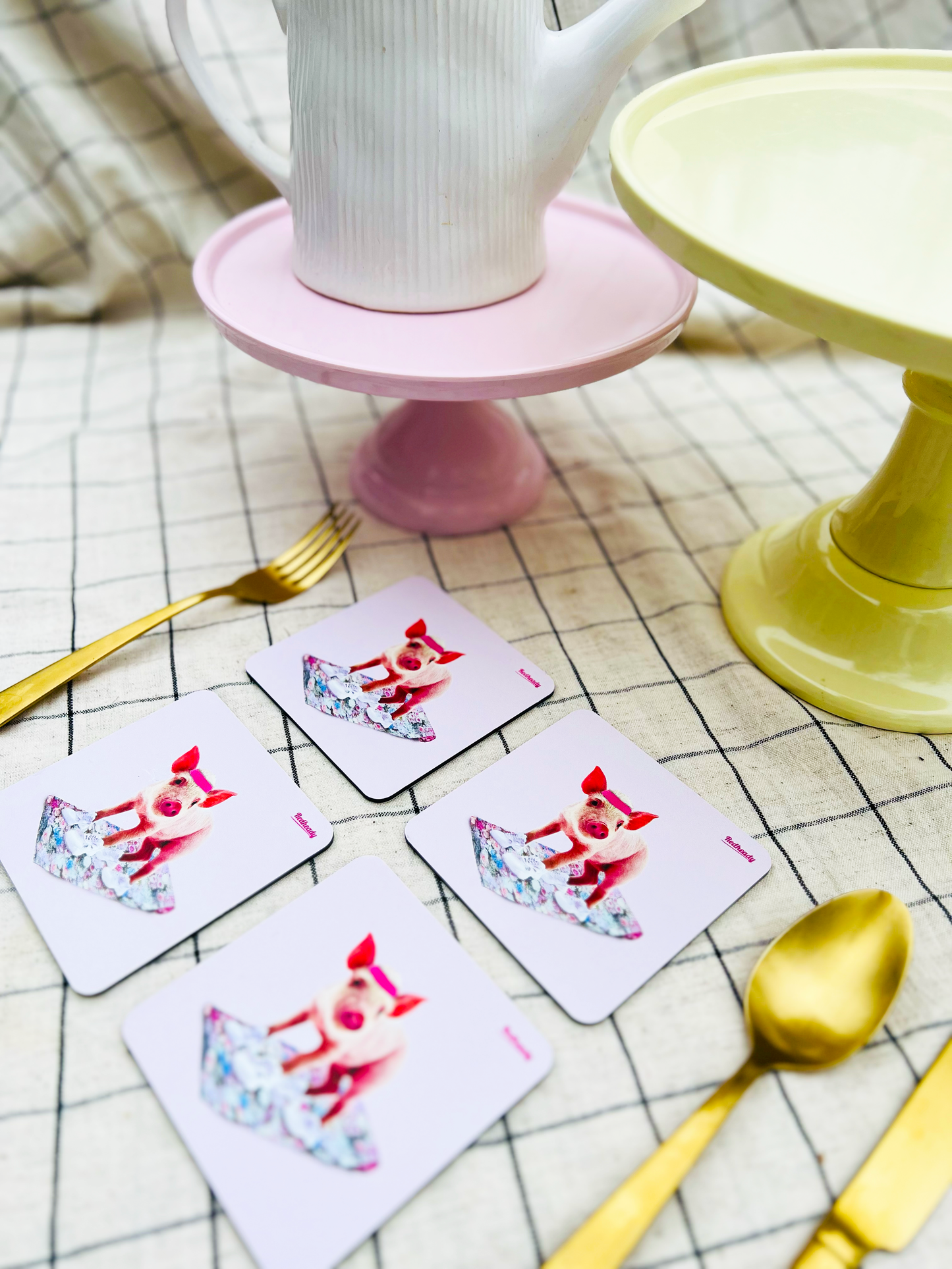 Coasters fit piggy